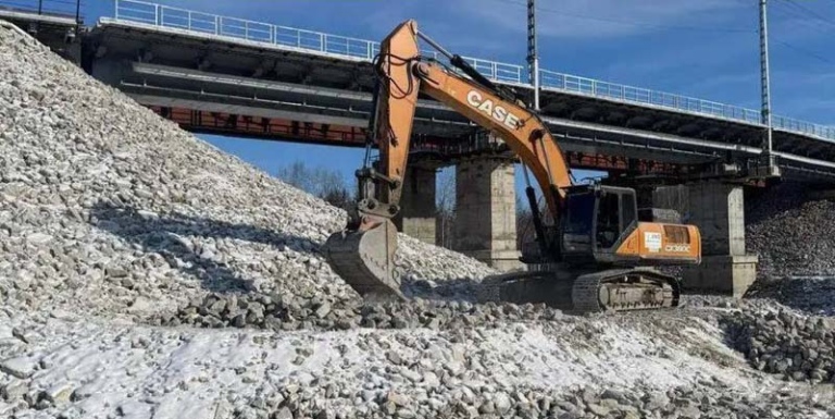 Экскаватор