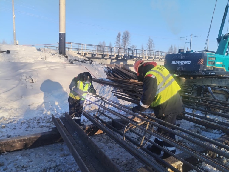 Реконструкция железнодорожного моста в Амурской области